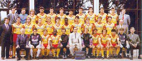Lens 1990
