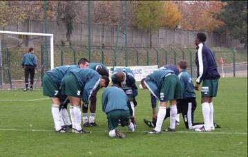 St Leu - Red Star