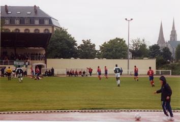 Chartres - Red Star