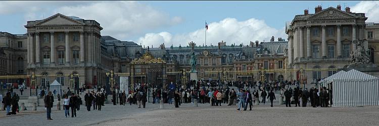 Versailles - Red Star