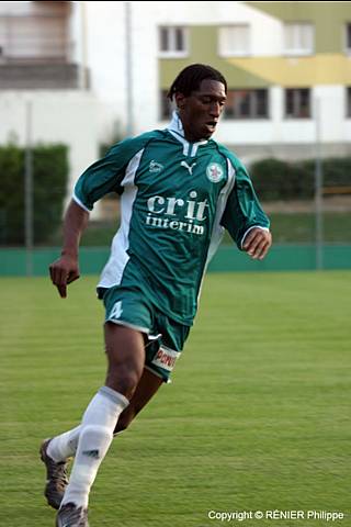 Red Star - Saint Genevi&egrave;ve-des-Bois