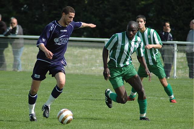 Le M&eacute;e Sports - Red Star