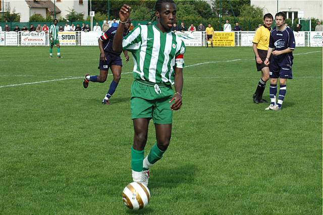 Le M&eacute;e Sports - Red Star