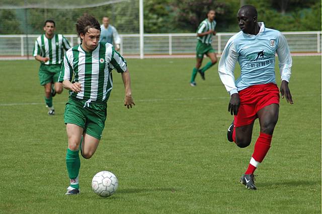 Br&eacute;tigny - Red Star