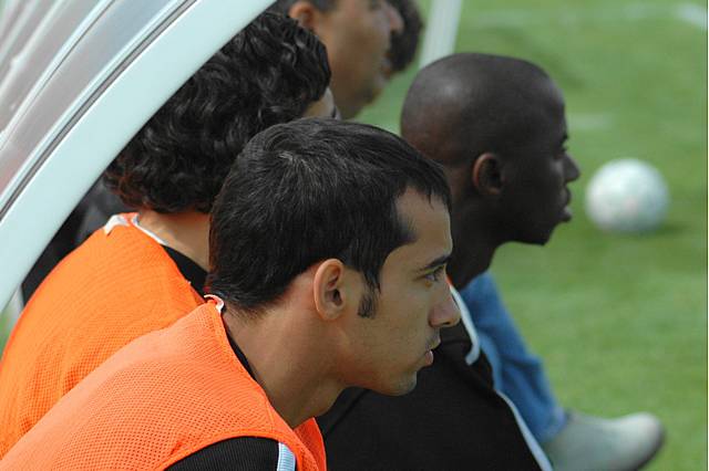 Br&eacute;tigny - Red Star