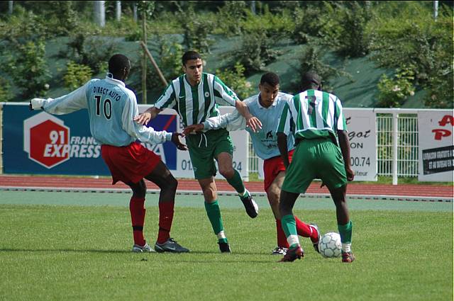 Br&eacute;tigny - Red Star