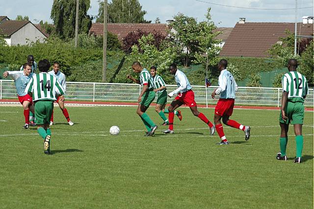 Br&eacute;tigny - Red Star