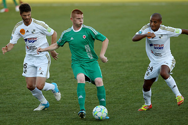 Mickal Despois de Folleville, buteur lors du match aller, entre Grgory Poirier (6) et Johann Paul (24) sera absent ce soir  Jacques Martin