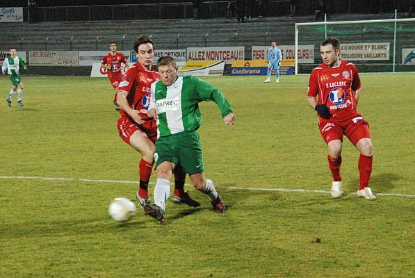 Sbastien Robert, lactuel entraneur de la DSR face  Montceau-les-Mines  Grard Valck