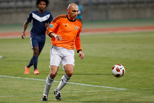 Samuel Allegro,  Vannes, le Red Star jouait avec son maillot orange  Jacques Martin