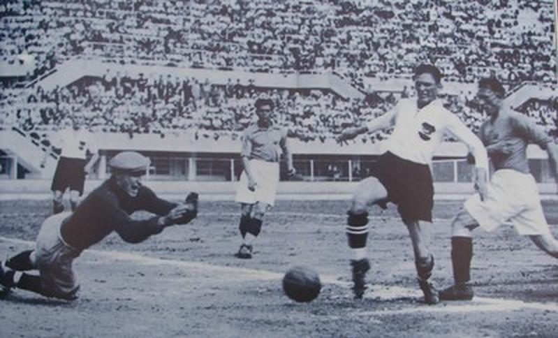 Alexis Thépot, joueur au Red Star et joueur – entraîneur à Saint-Malo