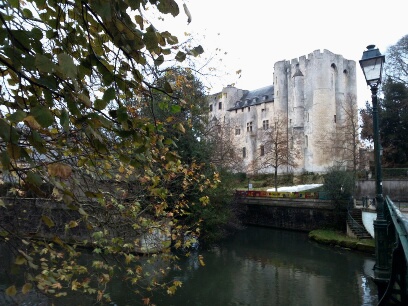 Niort, donjon de Richard C�ur� Niort citadelle imprenable, dixi�me matchs nuls des hommes de R�gis Brouard � Gilles Saillant