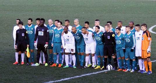 Les deux équipes réunies © Sibylle Saillant