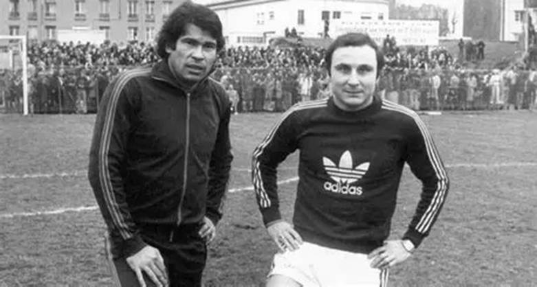 A Saint-Ouen, avant un match du Red Star, avec Nestor Combin