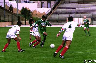  9/91 : Red Star-Lusitanos STEVE MARLET Cliquez pour agrandir l'image 